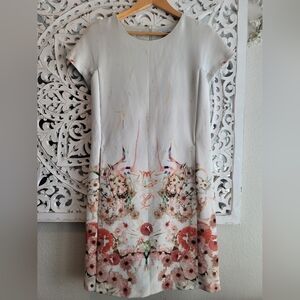 ZFIZIO ITALIAN BRAND FLORAL PRINT CASUAL SHEAT MINI DRESS SZ SMALL FRONT PACKET